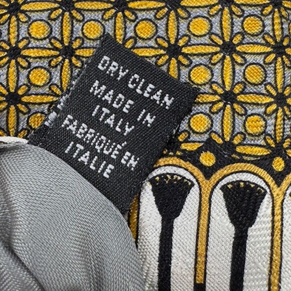 Designer Mens 100% Silk Dress Tie Made in Italy Gold Geometric Print 58" 3.75"‎ - Picture 7 of 9